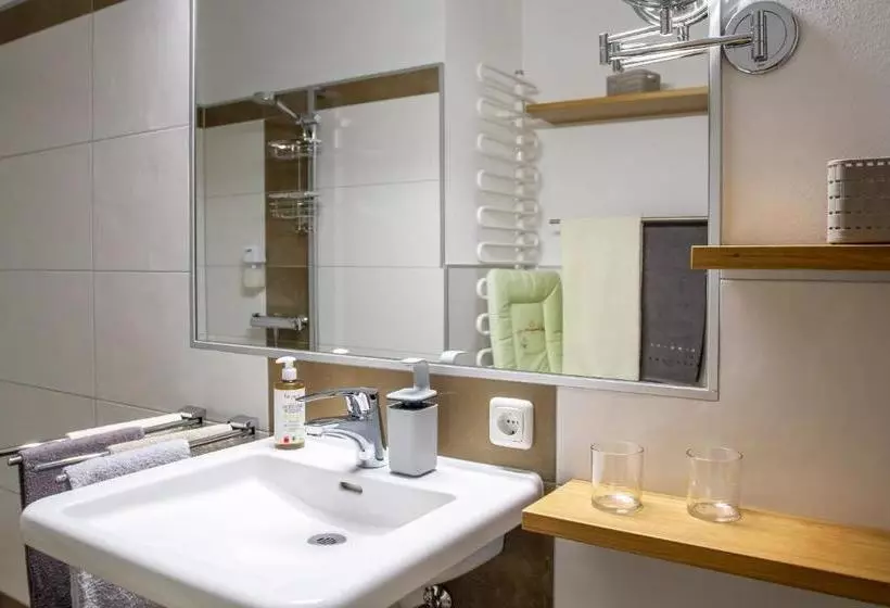 Отель Gästehaus In Da Wiesn