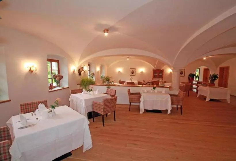 ホテル Hochsteg Gütl | Traunsee Salzkammergut