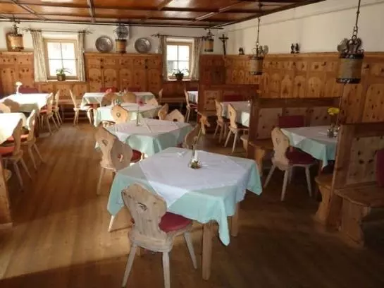 Отель Gasthof Kellerwirt