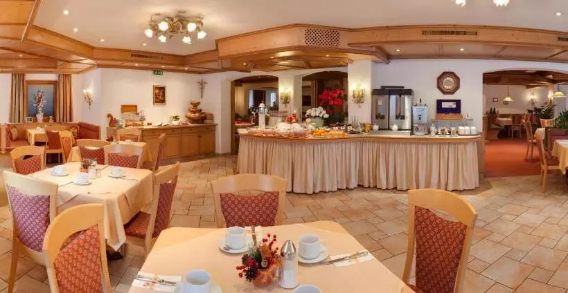 Отель Pinzger Tux