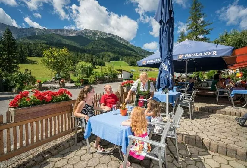 ホテル Restaurant Forellenhof