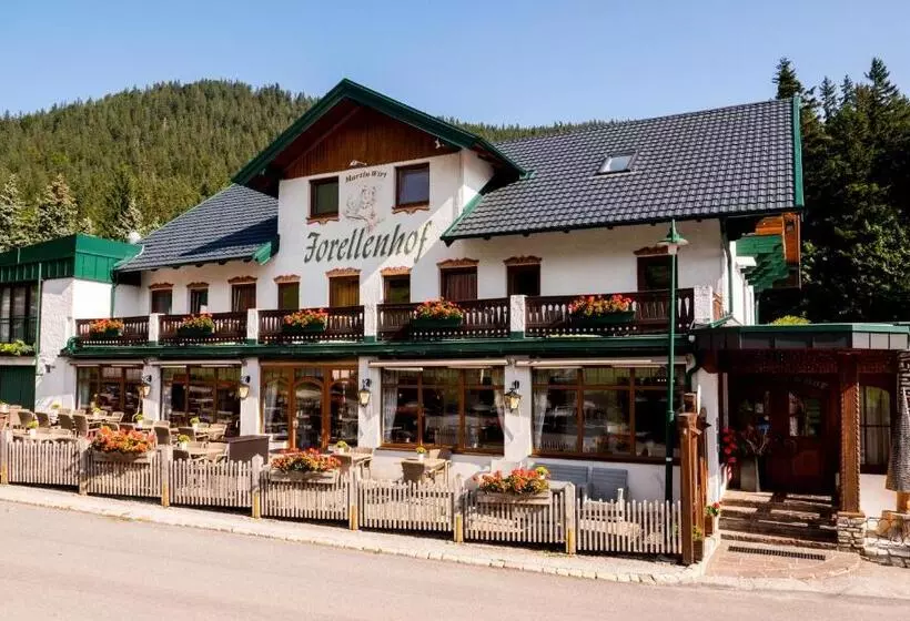 ホテル Restaurant Forellenhof