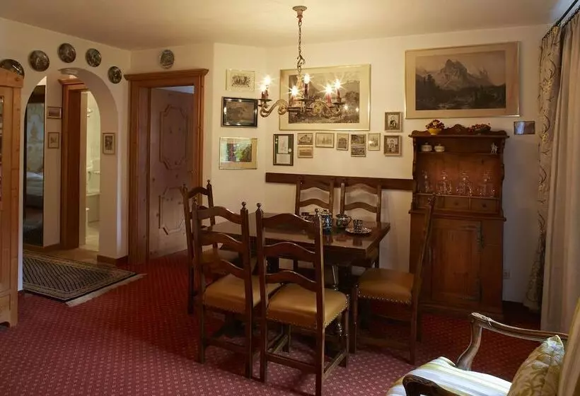 Отель Sunneschlössli Lodge