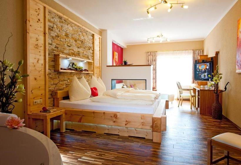 Отель Winzer Wellness & Kuscheln