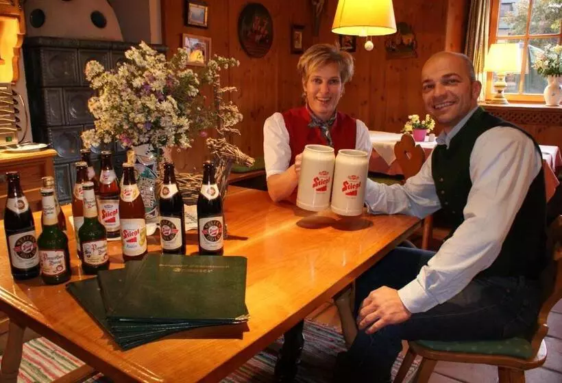 ペンション Landgasthof Santner