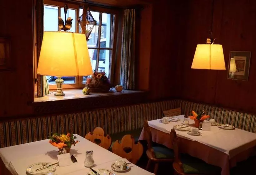 ペンション Landgasthof Santner