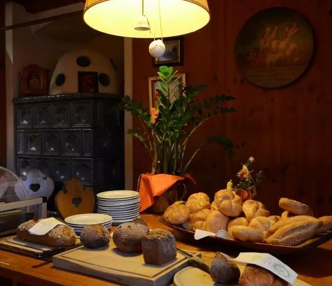 ペンション Landgasthof Santner