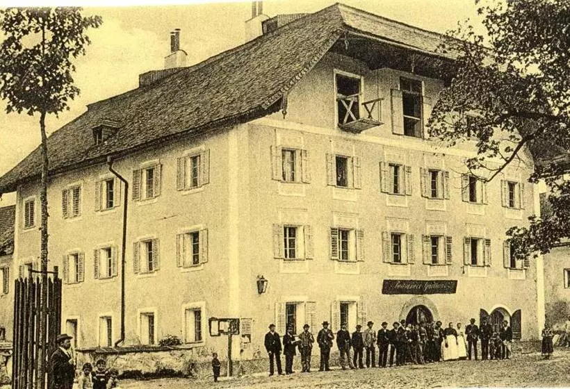 ペンション Landgasthof Santner