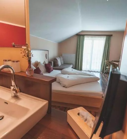 Pensió Landgasthof Wöhrer