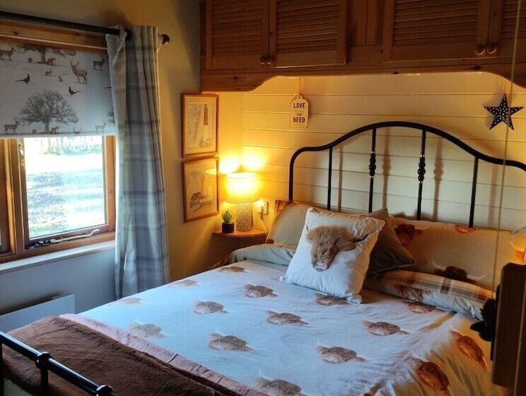 Cosy Wood Cabin In Rural Area Near National Park