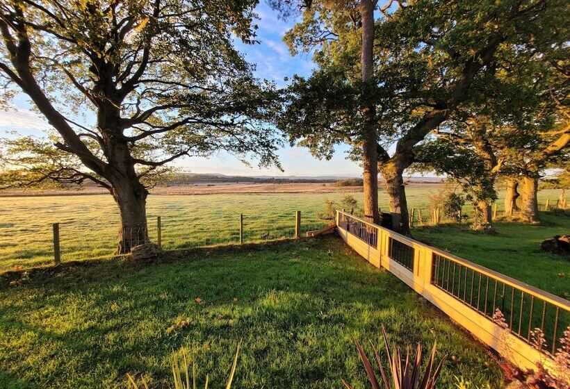 Cosy Wood Cabin In Rural Area Near National Park