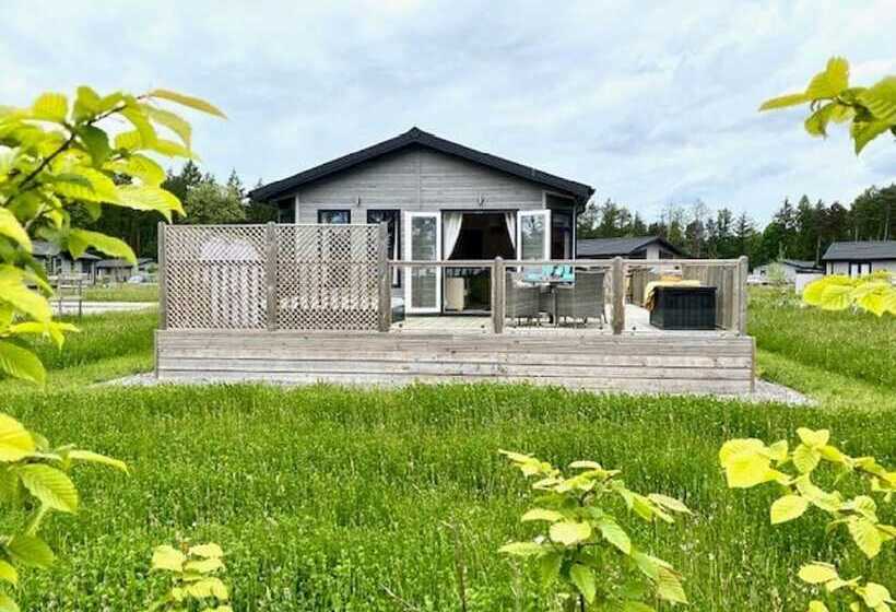 فندق Hollicarrs Bumblebee Lodge