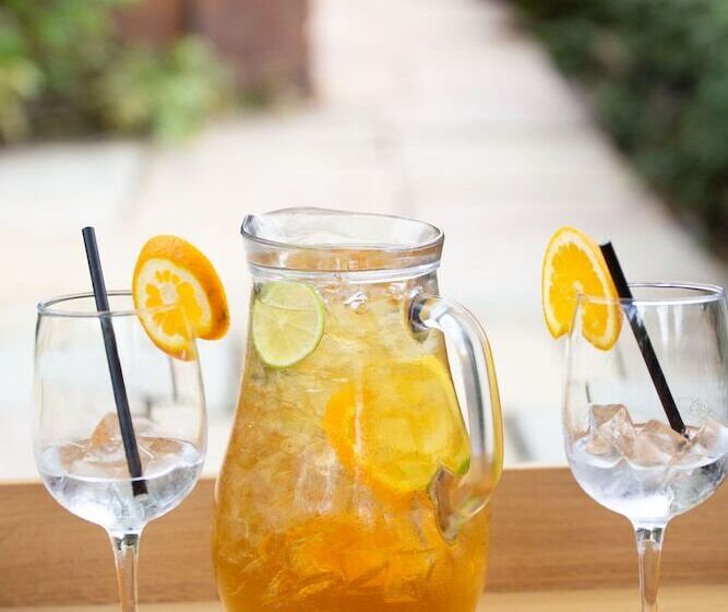 Lock Keepers Cottage  Detached House In The City