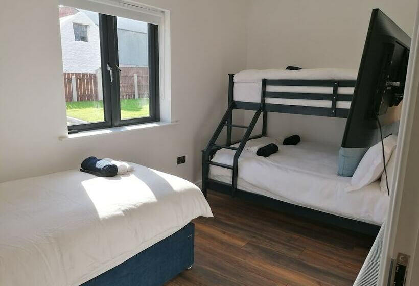 Lovely 3bed Cabin In Meigh