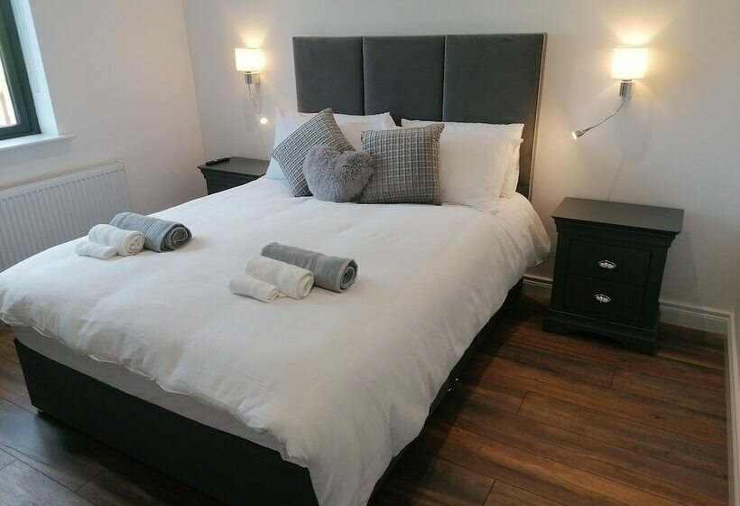 Lovely 3bed Cabin In Meigh