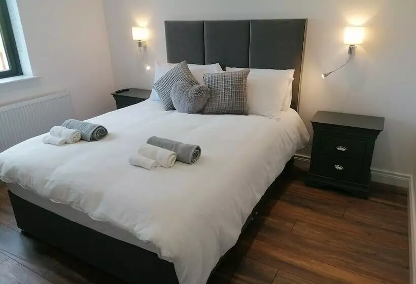 Lovely 3bed Cabin In Meigh