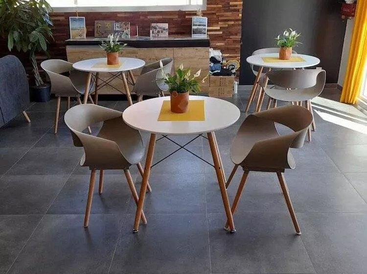 Majatalo Chambres 2 Caps