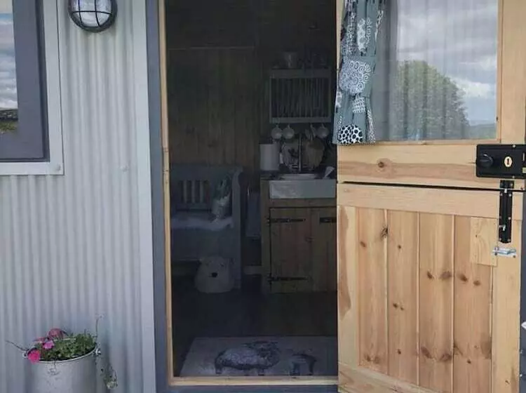 The Shepherds Hut At Hafoty Boeth
