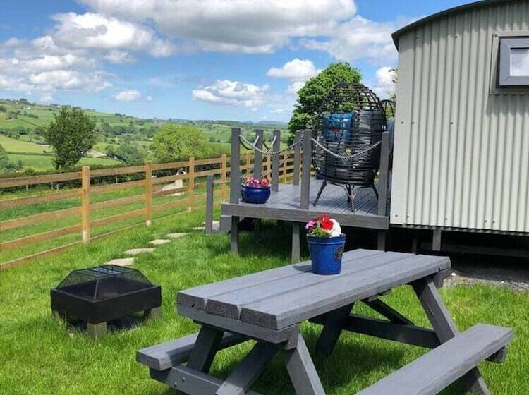 The Shepherds Hut At Hafoty Boeth