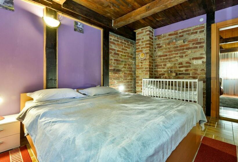 Awesome Home In Krizanec With 3 Bedrooms, Wifi And Outdoor Swimming Pool