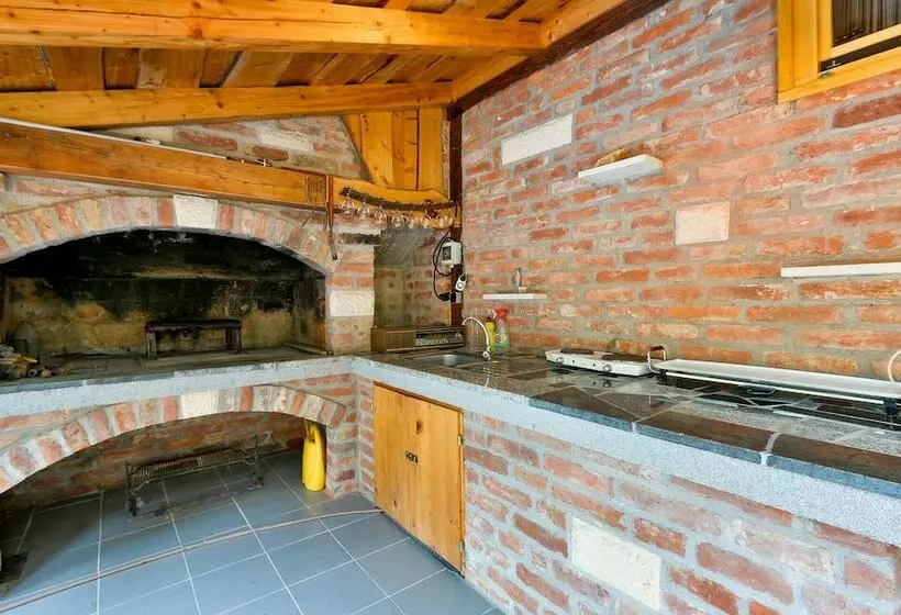 Awesome Home In Krizanec With 3 Bedrooms, Wifi And Outdoor Swimming Pool