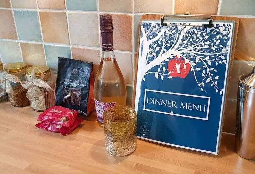 Hotelli The Adam & Eve