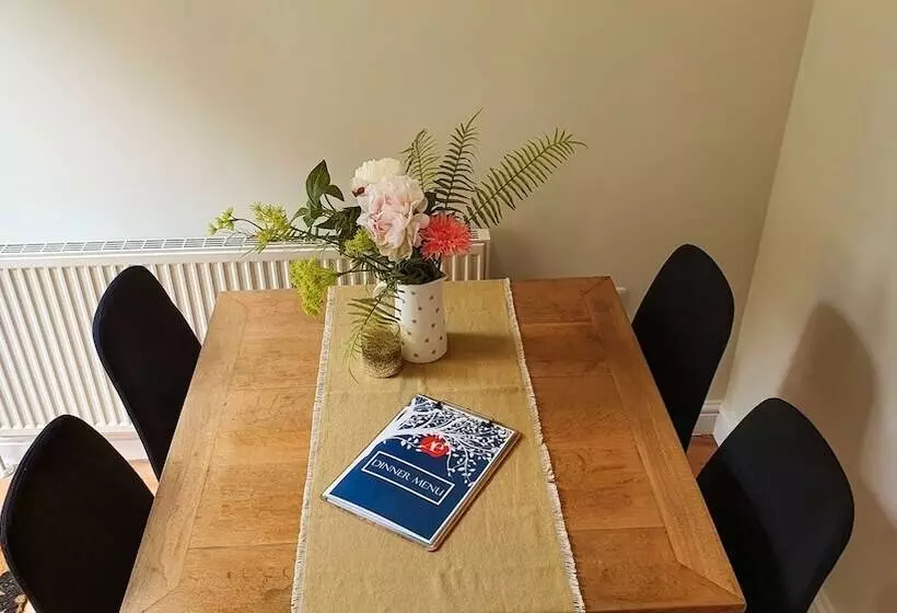 Hotelli The Adam & Eve