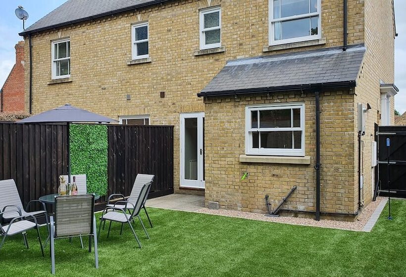 ホテル The Adam & Eve