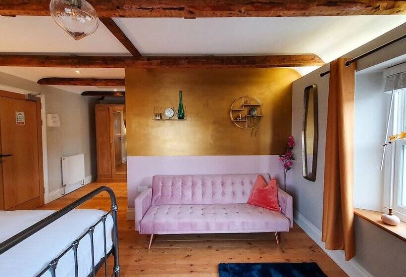 ホテル The Adam & Eve