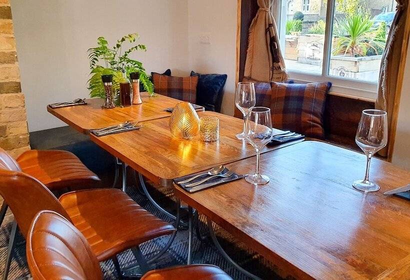 ホテル The Adam & Eve