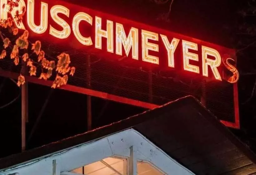 ホテル Ruschmeyers #10   Dlx Queen