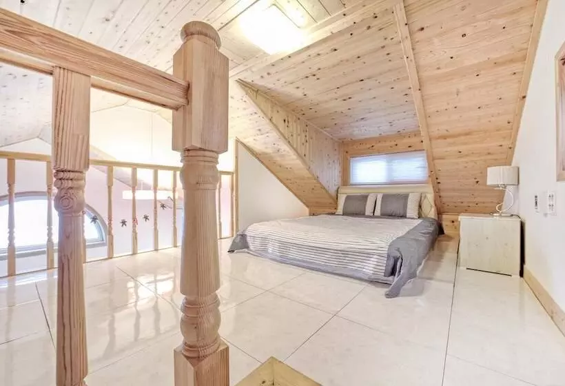 Yeosu Healling Spa Pension