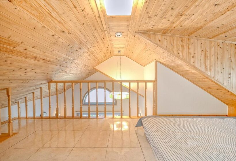 Yeosu Healling Spa Pension