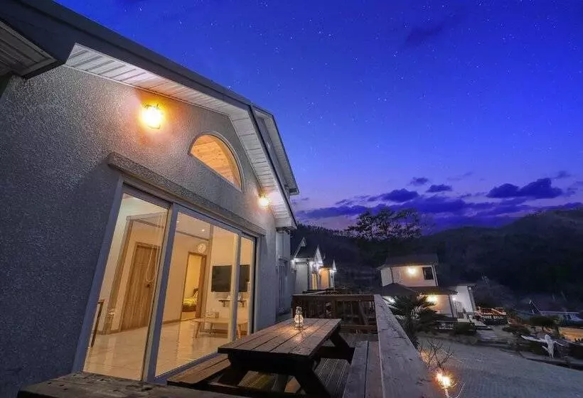 Yeosu Healling Spa Pension