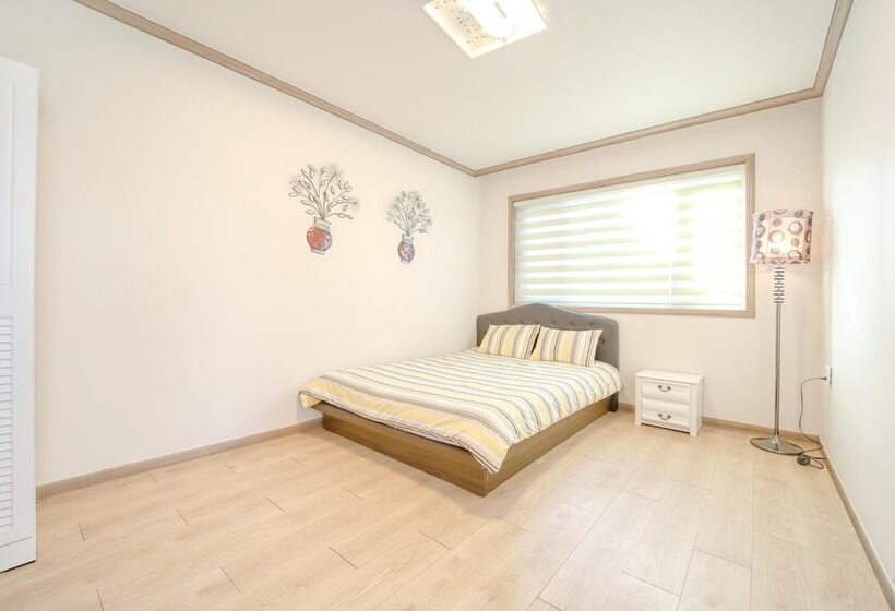 Yeosu Healling Spa Pension