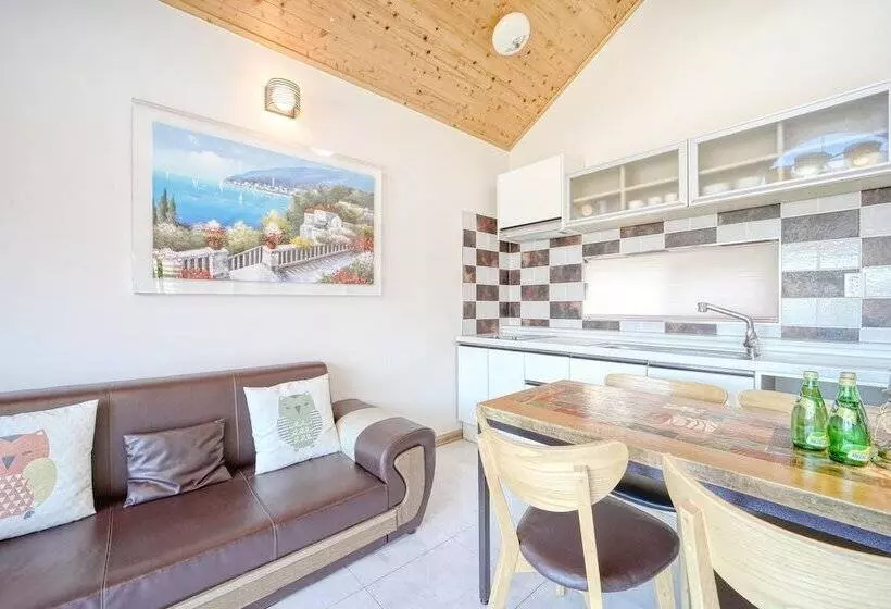 Yeosu Healling Spa Pension