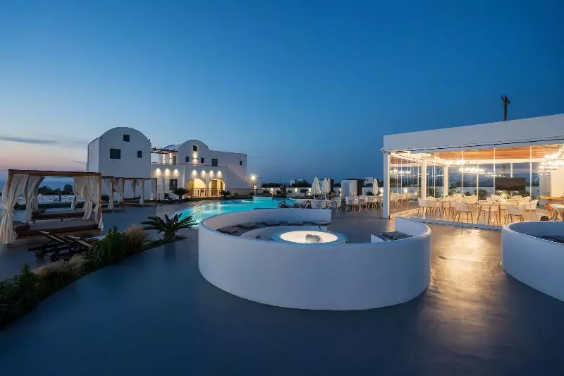 هتل Amethyst Luxury Suites Oia