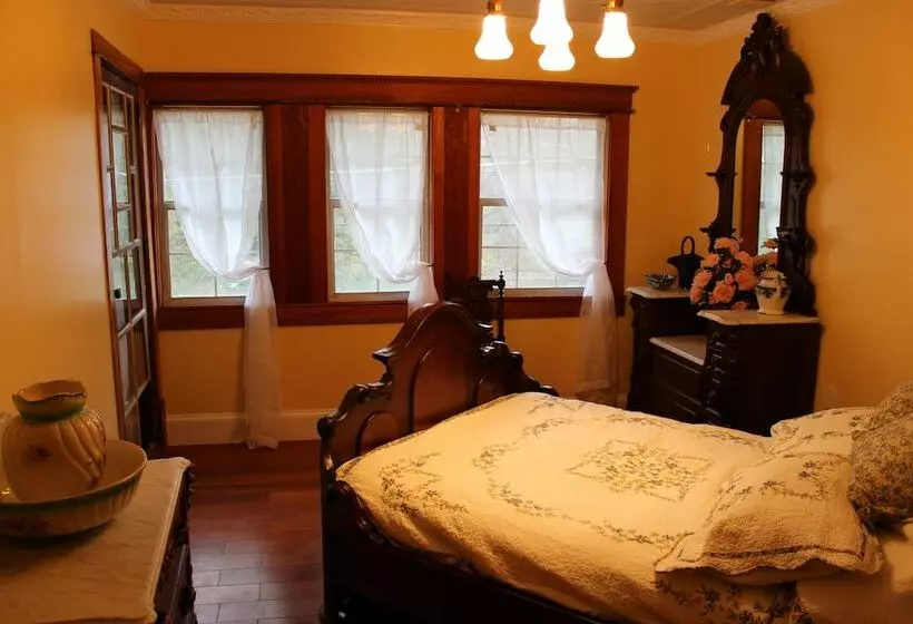 Aamiaismajoitus (B&B) Millsapbaker Estate