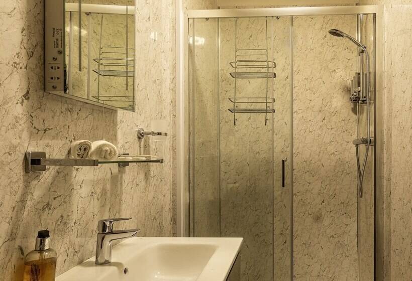 Хостел The Green Dragon