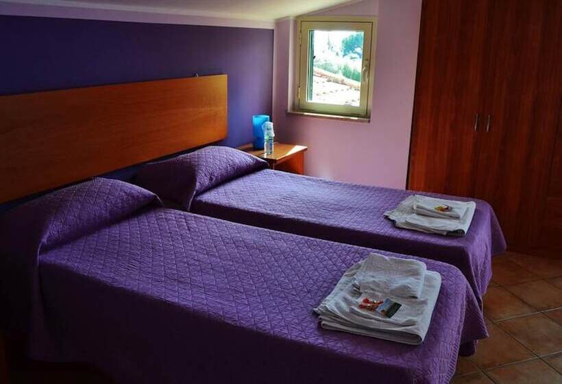 Bed and Breakfast Yellow Room   B B S Elia