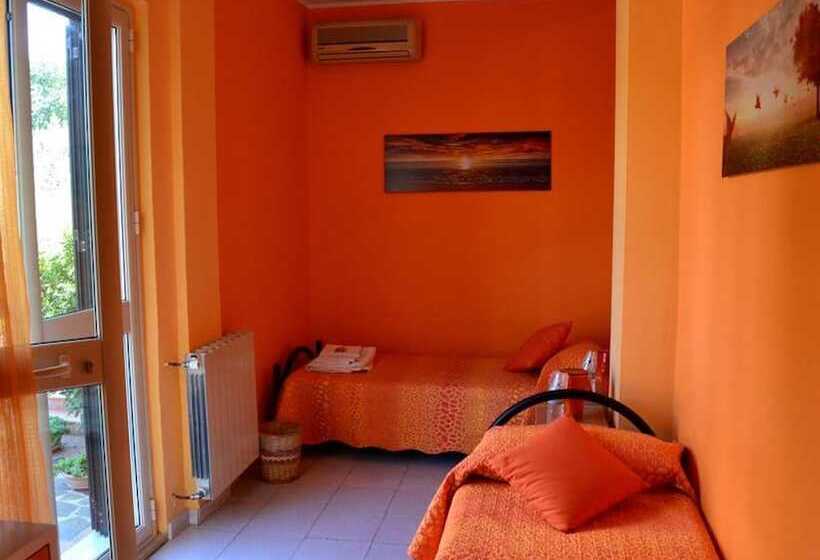 Bed and Breakfast Yellow Room   B B S Elia