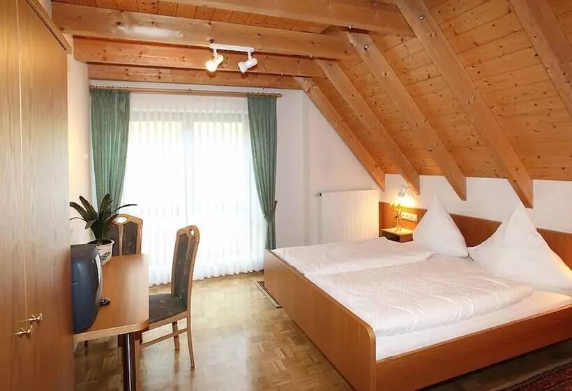 Majatalo Gasthaus Zur Rose