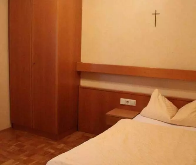 Majatalo Gasthaus Zur Rose