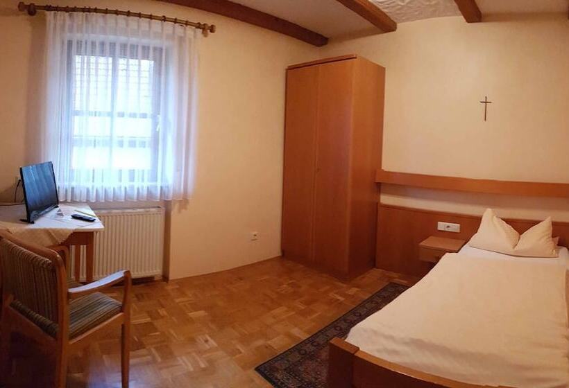 Pensão Gasthaus Zur Rose