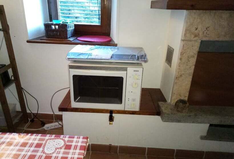 بنسيون Room In Guest Room La Turr De Mezz Lca Nesso