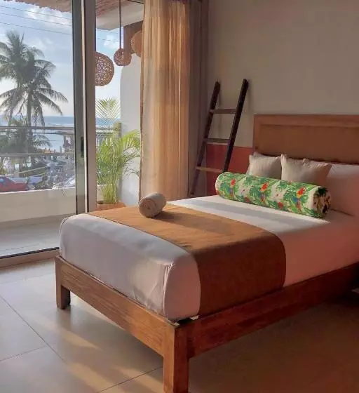 ホテル Albatros By Bedsfriends