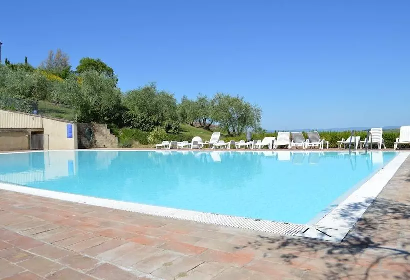 Hotelli Holidays In Apartment With Swimming Pool In Tuscany Siena