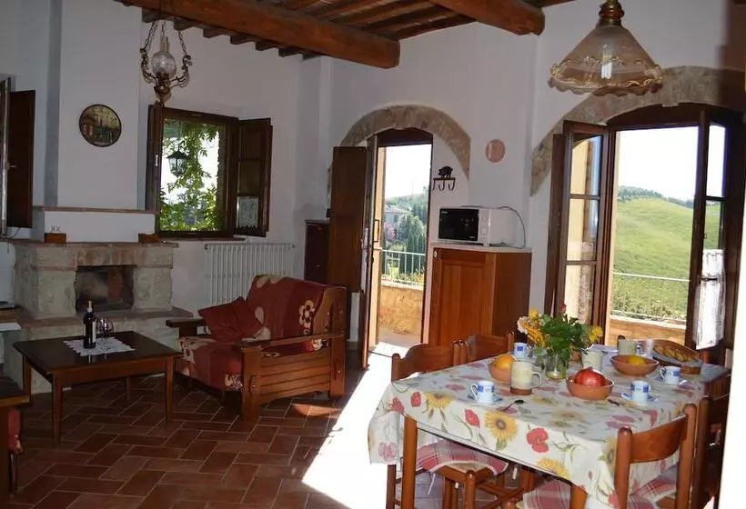 Hotelli Holidays In Apartment With Swimming Pool In Tuscany Siena