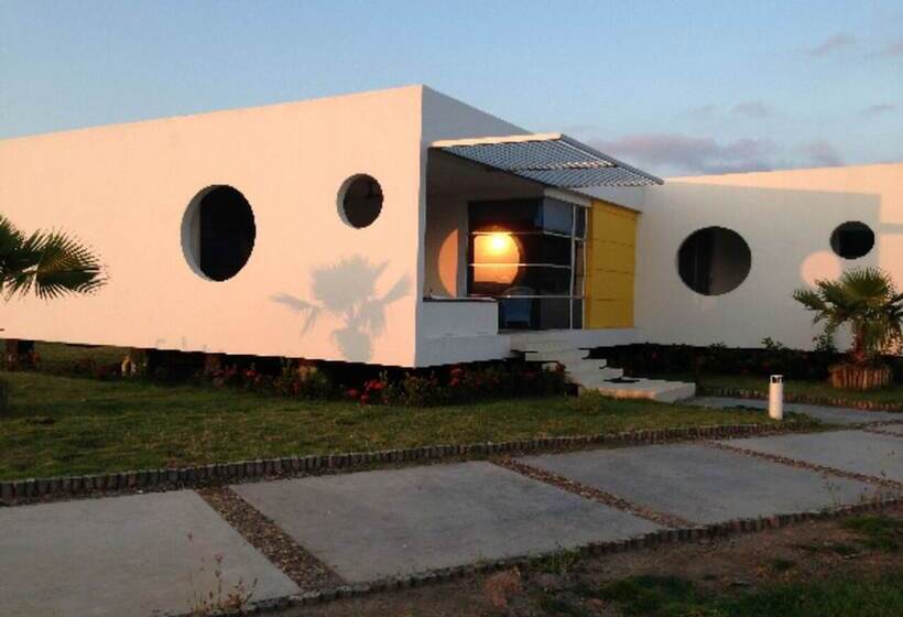 فندق Marina Puerto Velero