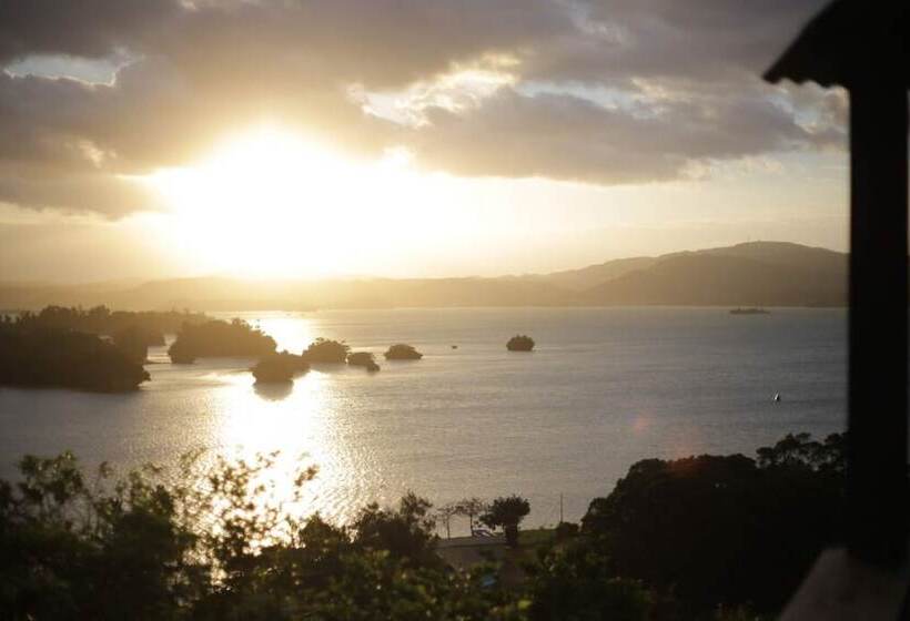 Tree House Hotel Morinosubako